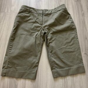 NY & Company 7th Avenue Olive Green Bermuda Shorts Size 0